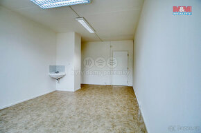 Pronájem kancelářského prostoru, 41 m²,Plzeň, ul. Domažlická - 4
