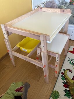 Ikea dětský zvětšovací stůl s lavicí Flisat - 4