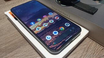 Google Pixel 9 Pro XL 128GB + Pixel Watch 3 45mm - 4