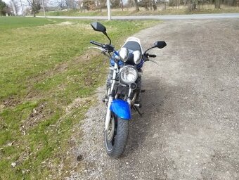 Suzuki bandit GSF 600 - 4