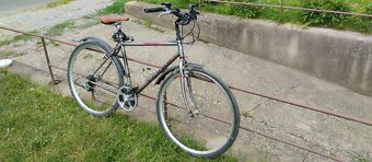 Trekingové kolo 4Ever
1 800 Kč - 4