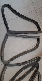 Gumy do okenek Škoda 1000MB sada - 4