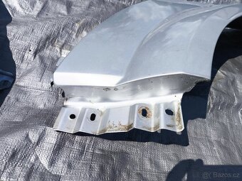 Levy predni blatnik Audi TT, 8n, stribrna, Top stav - 4