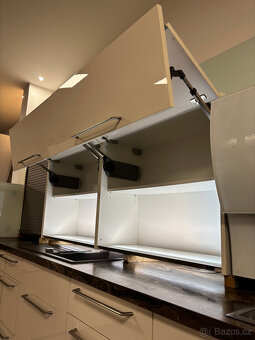 Kuchyň Nobilia Magnolia vč spotř exklusivní stav - 4