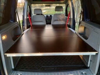 Spací vestavba do VW Caddy - 4