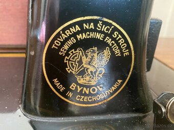 šlapací šicí stroj Bynov - 4