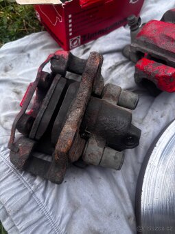 Třmeny BMW E46 325i - 4