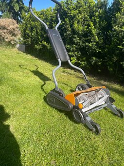 FISKARS-ruční vřetenová sekačka - 4