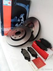 Toyota Aygo zadní sklo světlo brzdové kotouče destičky brzdy - 4