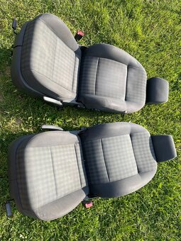 přední sedačky škoda Octavia 1 - 4