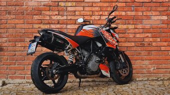KTM 990 SUPERDUKE 2011 SERVISKA - 4