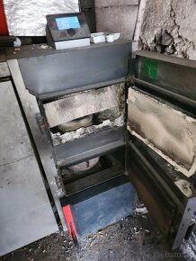 DAKON DOR 5N 25 - 25kW, zásobník 210l, uhlí + pelety - 4