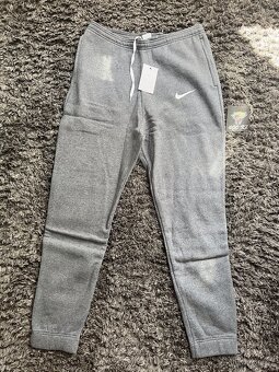 Nike - 4