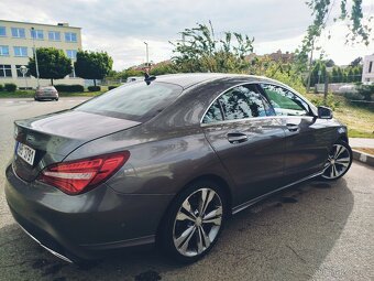 Mercedes-Benz CLA 200d, 2018, manuál - 4