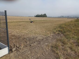 Prodám pozemek 1607 m2 - 4