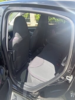 Peugeot 107 1.0i, 50 kW, rok výroby 2014,najeto 100000 km - 4