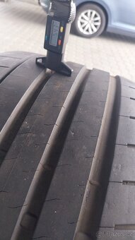 Prodám 2 x letní pneu Bridgestone 255/30/20 - 4