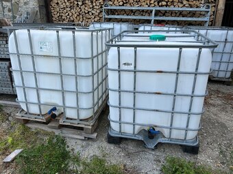 Nádrž na vodu 1000 Litrů - 4