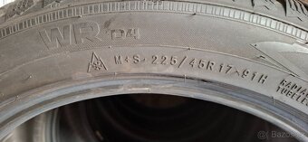 225 45 R17 - 4
