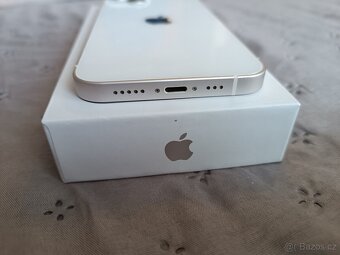 špičkový Apple iPhone 13 v elegantnej bielej farbe s najvyšš - 4