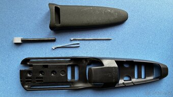 Nůž Victorinox Venture Pro Black (PC 3.400 Kč) - 4