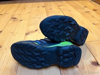 Sportovni boty Adidas, velikost 32, goretex - 4