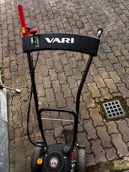 VARI B-35 - 4