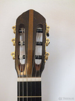 Zrestaurovaná 4/4 španělská kytara - 4