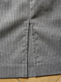 Dámská elegantní šedá krátká sukně s rozparkem vel. L - 4