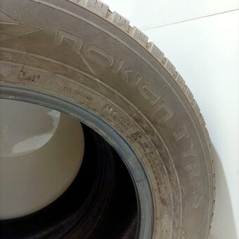 17" PNEU – 235/65/R17 – CELOROČNÍ - NOKIAN - 4