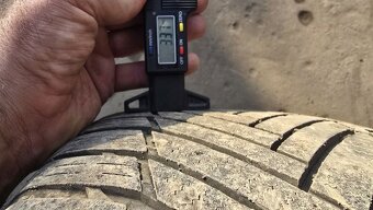 Zimní pneumatika 245/45/19 Imperial - 4