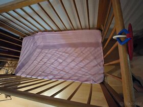 Dětská dřevěná postýlka - 4