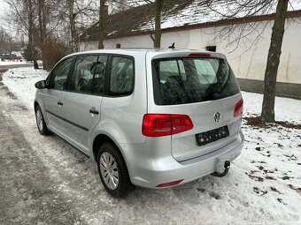 Volkswagen Touran 1.6 TDI Comfortline - 4
