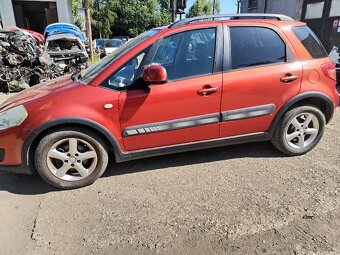 Prodám jen díly Suzuki SX4 - 4
