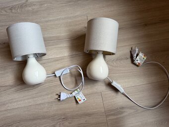 Lampičky na noční stolek - 4