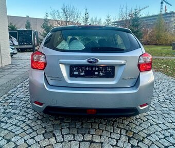 SUBARU IMPREZA 1.6i BENZÍN 4x4 AUTOMAT-VYHŘEV-SERVISKA-2017 - 4