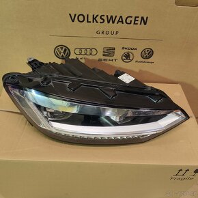 Vw Touran světlo , nárazník - 4