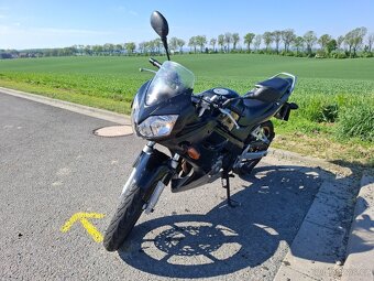 Honda CBR 125R - 4