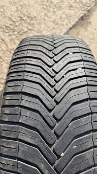 Prodám sadu celoročních pneu Michelin 225/60 R18 104W - 4