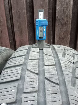 235/45/18 - 4