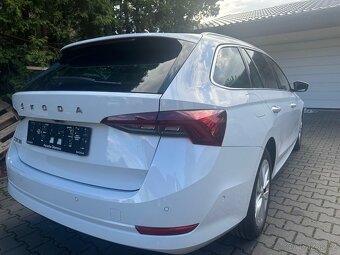 Škoda Octavia IV 2,0 TDi Matrix virtual navi kamera,35 tkm. - 4