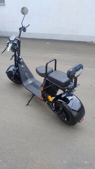 Elektrokoloběžka LeraMotors Scooters C2 2000W - 4