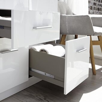 Šatní skříň CELIA 3120 - bílá/bílá vysoký lesk (SCONTO) - 4