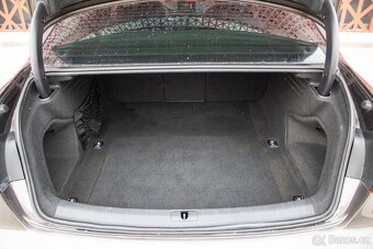 Audi A4 2.0 TDI 190k quattro S tronic Basis - 4