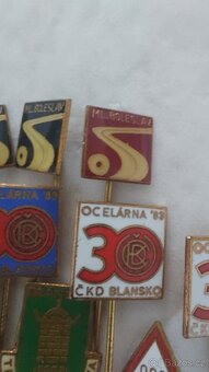 Odznaky Blansko / OSS / ČKD / technické – 12 ks smalt - 4