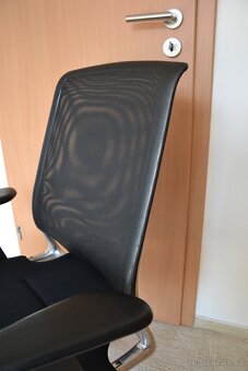 Kancelářská židle Vitra Alberto Meda Chair PC 43 000,- - 4