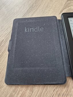 Amazon Kindle - čtečka e-knih - 4