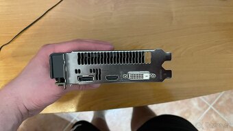 Grafika Sapphire NITRO RX 460 OC 4 GB - 4