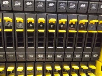 Diskove pole HP 3PAR 8400 - 4