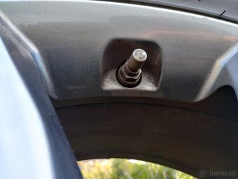 Originál ALU kola Hyundai ix35 + letní pneu R18 - 4